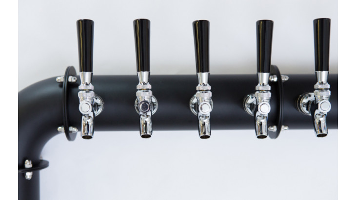 Exploring Custom Draft Beer Towers: Design and Functionality